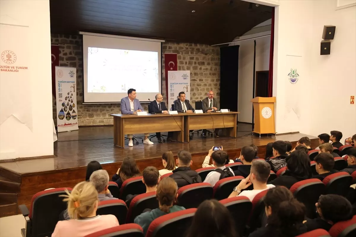 edirnede-surdurulebilir-turizm-paneli-duzenlendi-cSORKPVZ.jpg