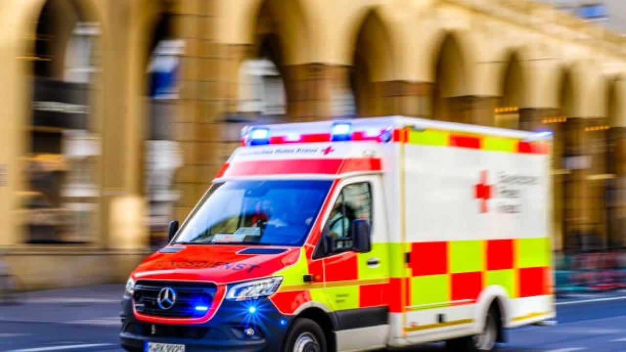 almanyada belediye baskanina bicakli saldiri agir yarali QycWVz6c