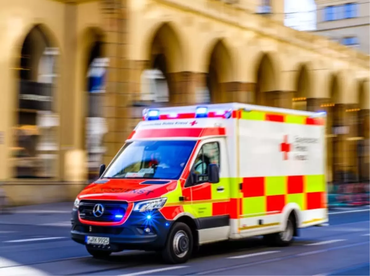 almanyanin yeni belediye baskani bicakli saldiriya ugradi YxTlx8cT