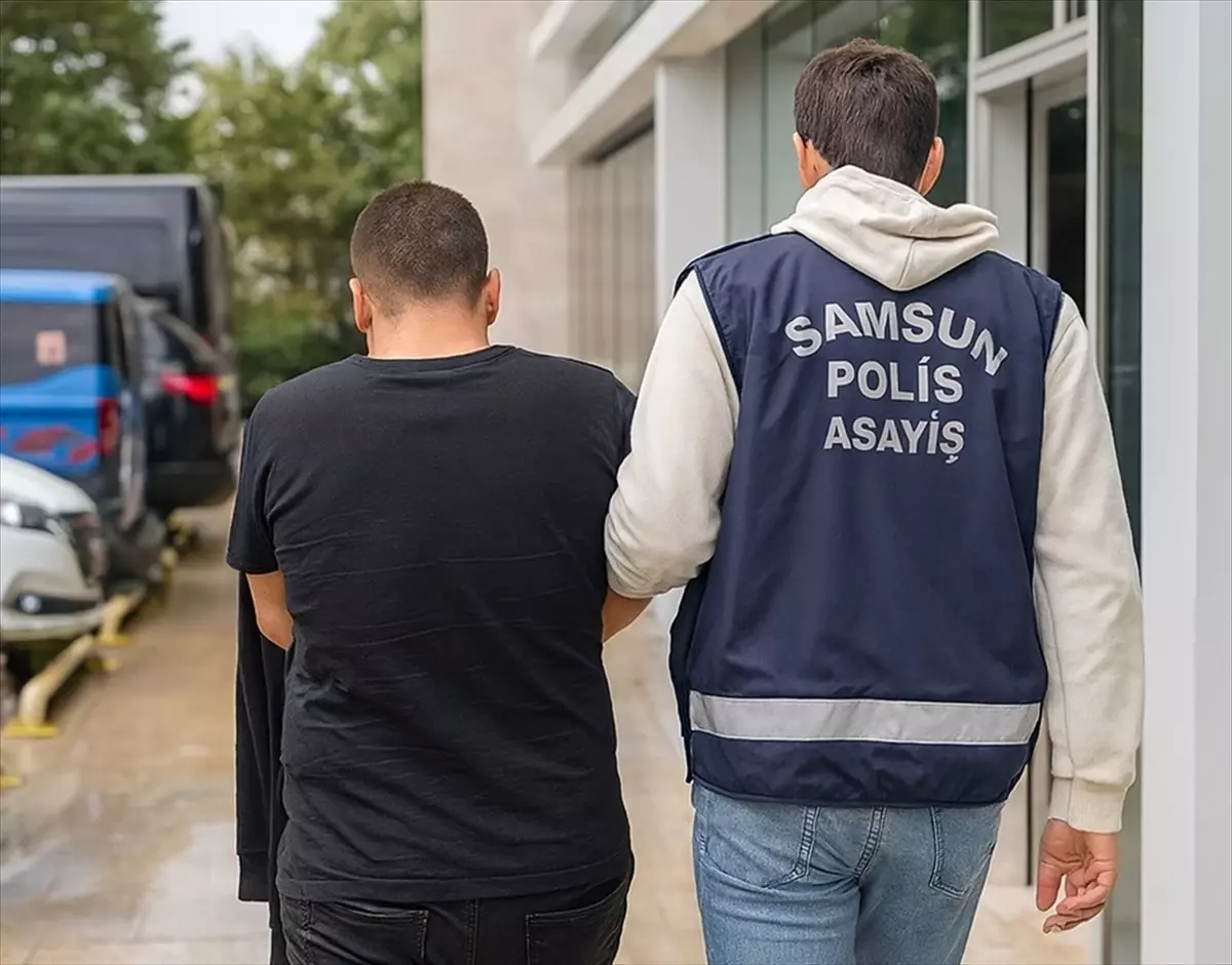 kuyumcudan hirsizlik yapan supheli yakalandi Q862IyQA.jpg