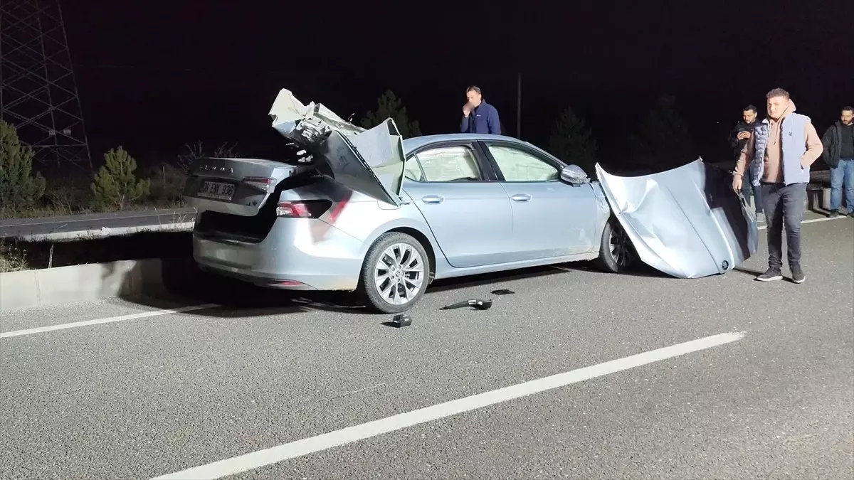 tavsanlida trafik kazasi surucu hayatini kaybetti NLuMLG7d.jpg