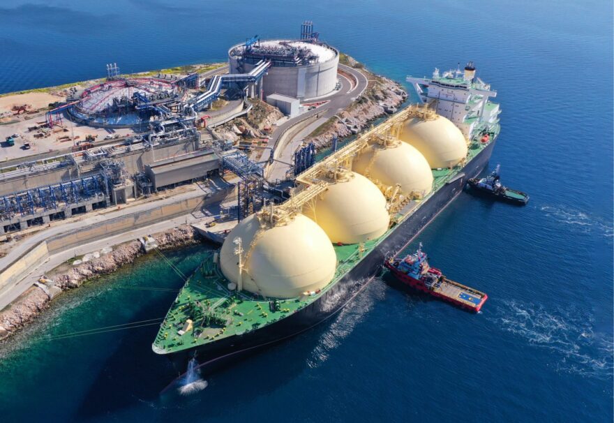 İran’a Yönelik Saldırılar Enerji Pazarlarını Altüst Etti!