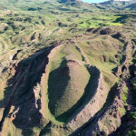 Ağrı Dağı’ndaki Gizemli Yapılar: Nuh’un Gemisi ile Bağlantılı mı?