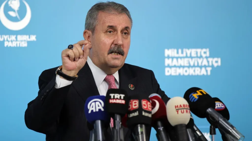 Emekli İkramiyeleri Hakkında Tartışmalar: “Enflasyon Oranı Neden Dikkate Alınmıyor?”