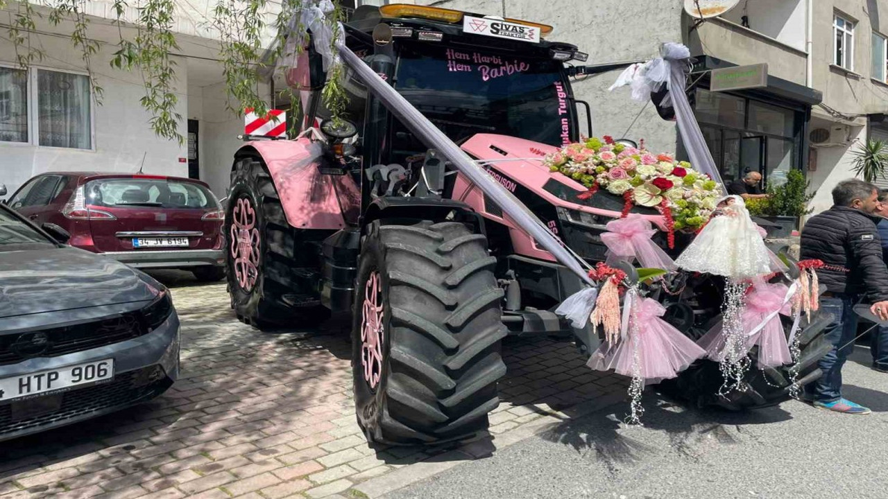 Pembe Traktörle Düğün Konvoyu: Farkındalık Yaratma Amacı